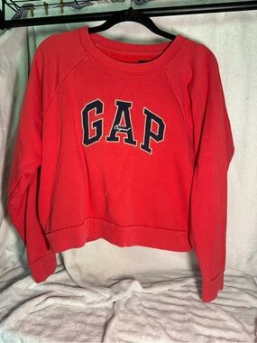 GAP Coral-Red Crewneck Sweatshirt with Navy Logo